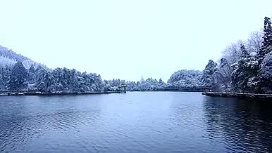 庐山如琴湖雪景实拍视频视频的预览图